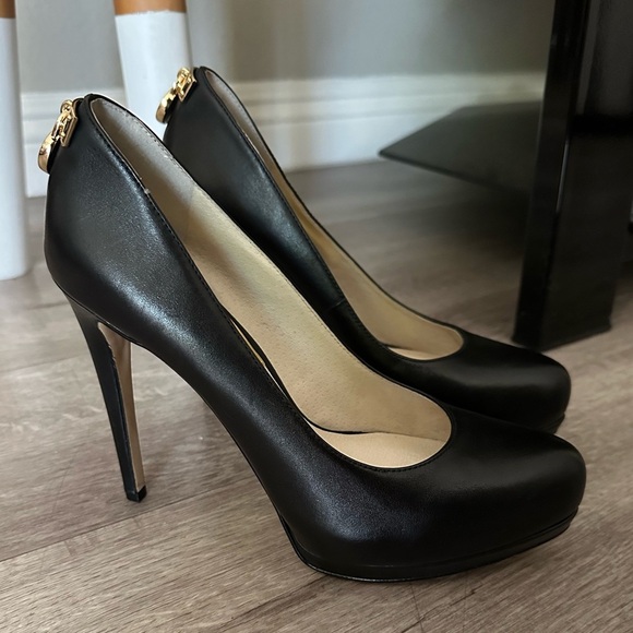 MICHAEL Michael Kors Hamilton Platform Pumps Black 6.5 - Picture 9 of 9